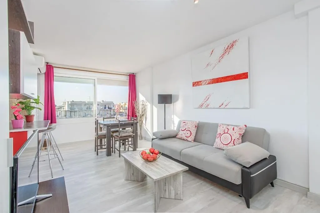 A 5 min del MAR caminando, Varias PISCINAS, WIFi KARIM Ampuriabrava Apartamento